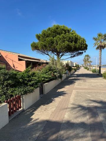 Du Pin Holiday home Gruissan